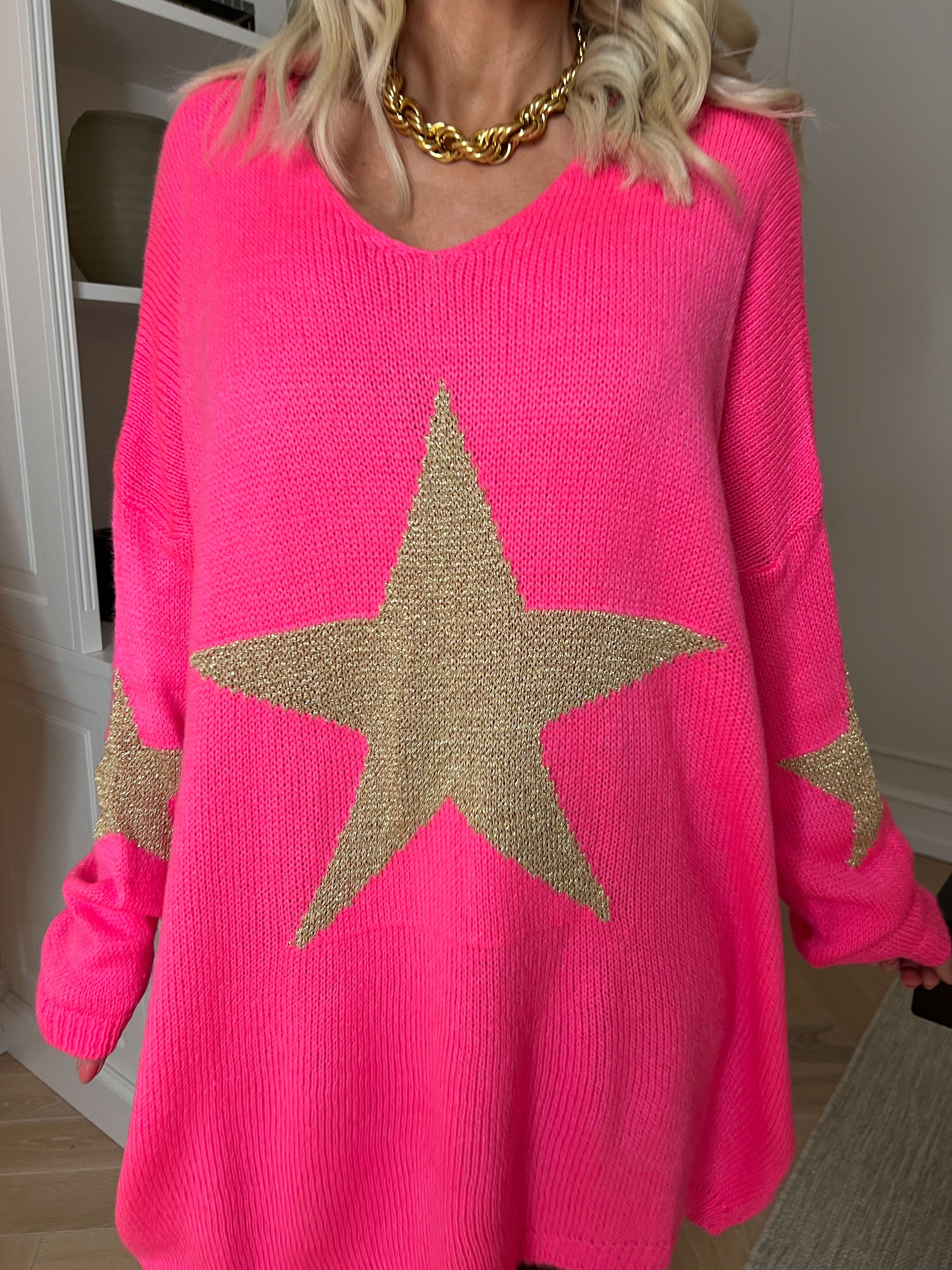 Nikola - Strikkjole med guldstjerner og v-udskæring